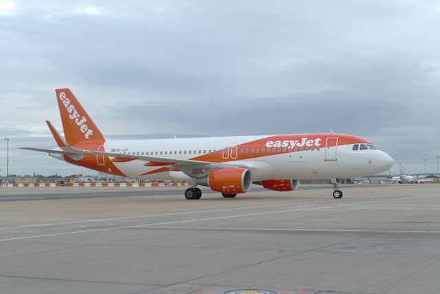 EasyJet aircraft on the runway at London Gatwick Airport (LGW)